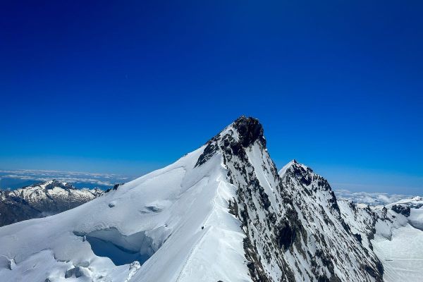 alpes03DD3520D1-F8E7-D07B-8DB4-3999D5033695.jpg